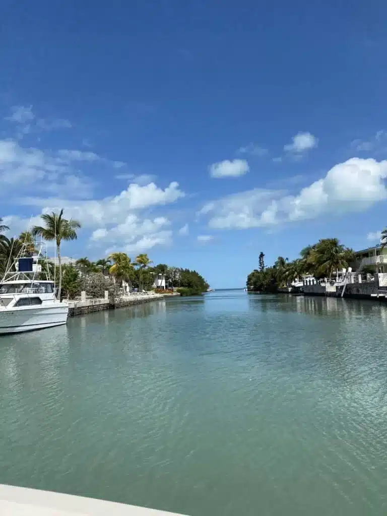 A vacation could be spent on the canals in Key Largo. 