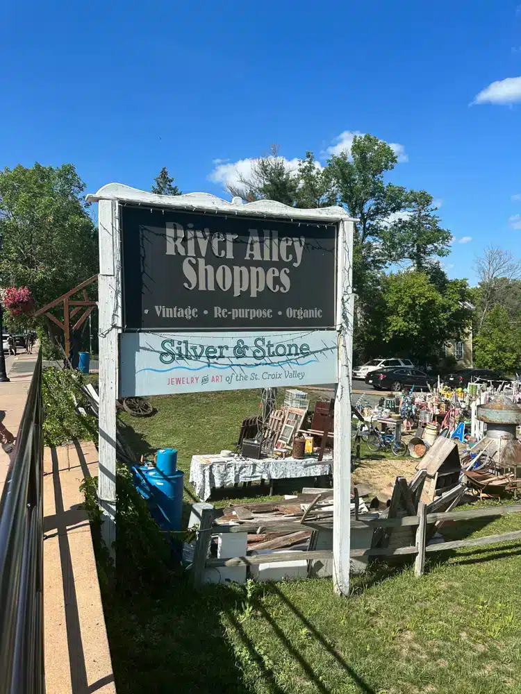 Antique shopping is a fun activity in Taylors Falls, MN and one of its attractions. 