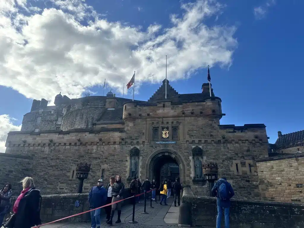 A stop at Edinburgh Castle on your 7 day travel itinerary is a must on your UK adventure. 