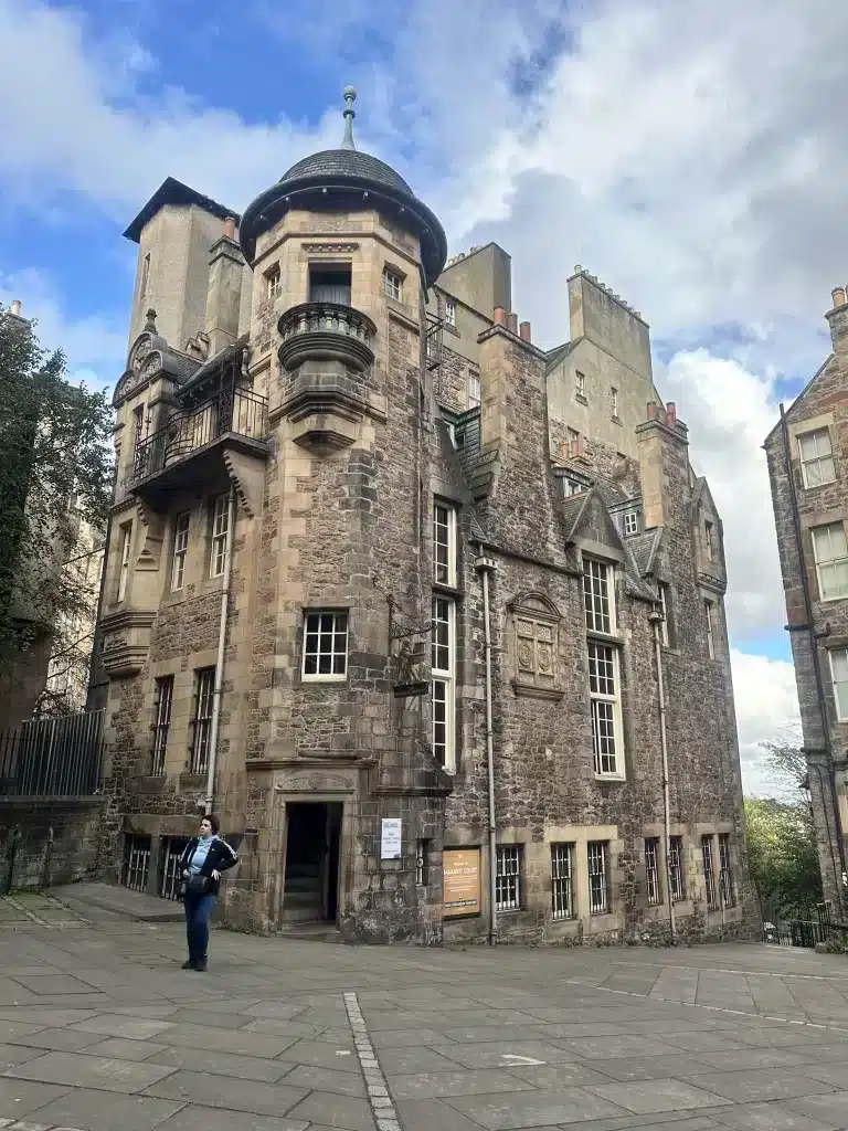 The writers museum is one of the free places to visit in Edinburgh. 